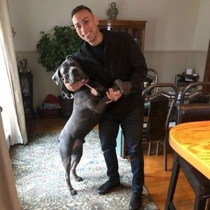 Meet your Posher, Carlos